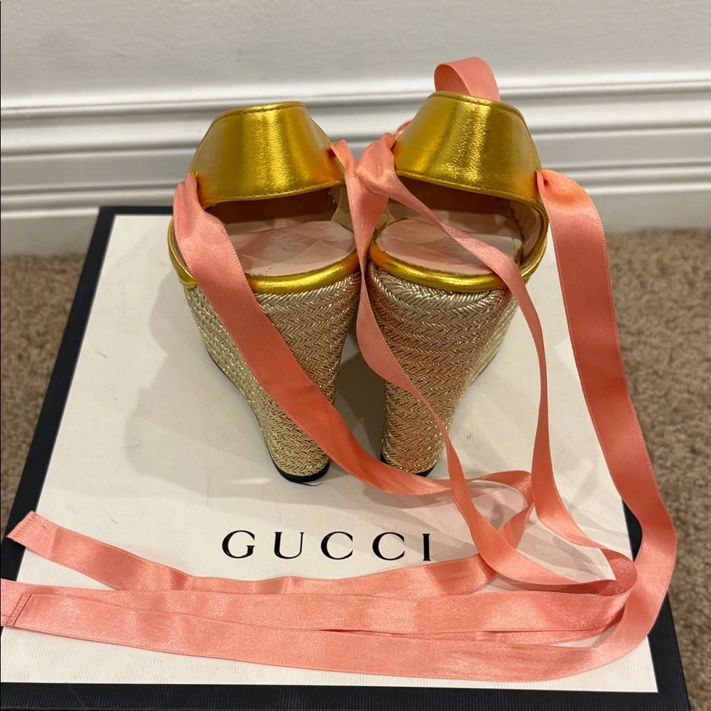 Gucci Gold Espadrille Wedge Sandals Pink Ribbon Tie Platform 37